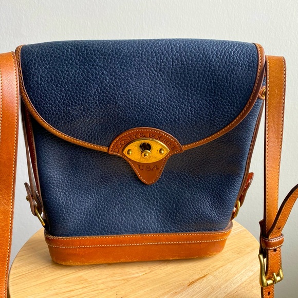 Dooney & Burke Cross Body Purse-Vintage-Leather - Picture 1 of 4